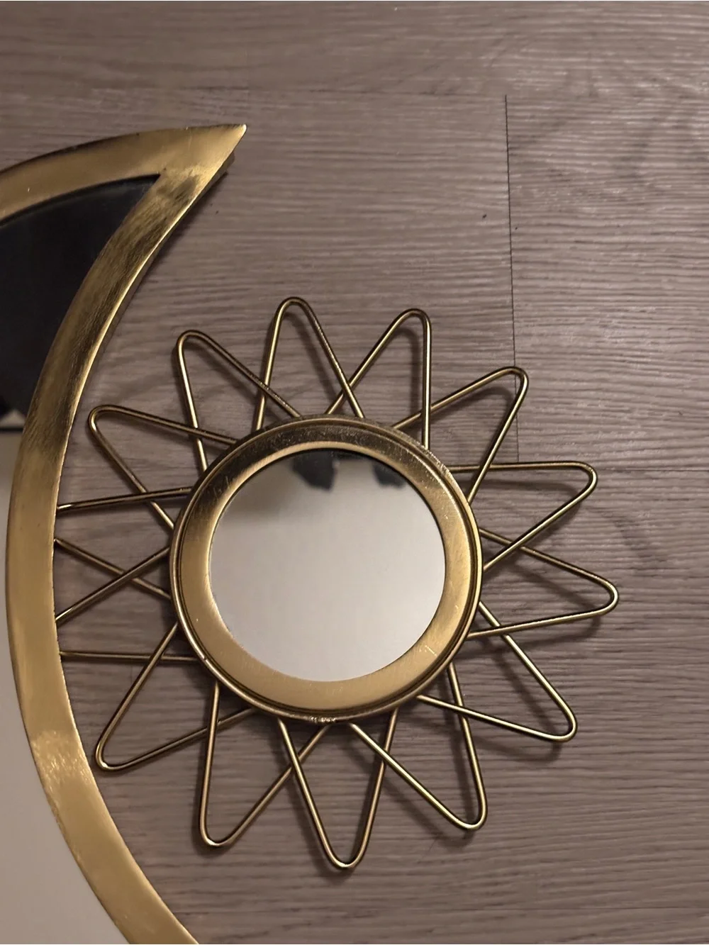 Other stylish gold